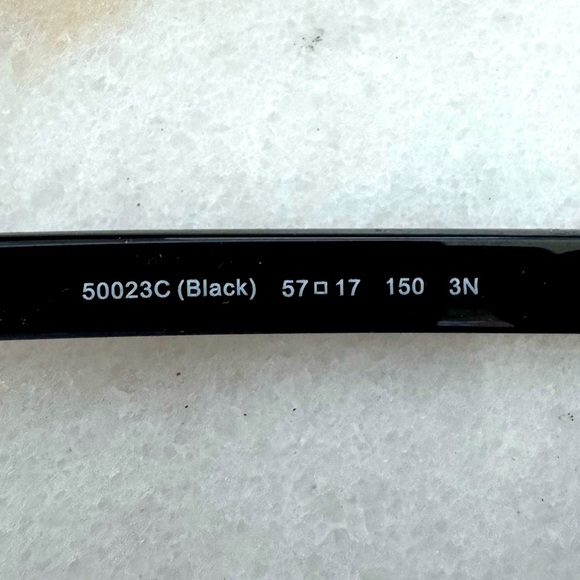 Coach Embedded C HC 8414BD 50023C Rounded Square Black Sunglasses New With Case - Picture 11 of 13